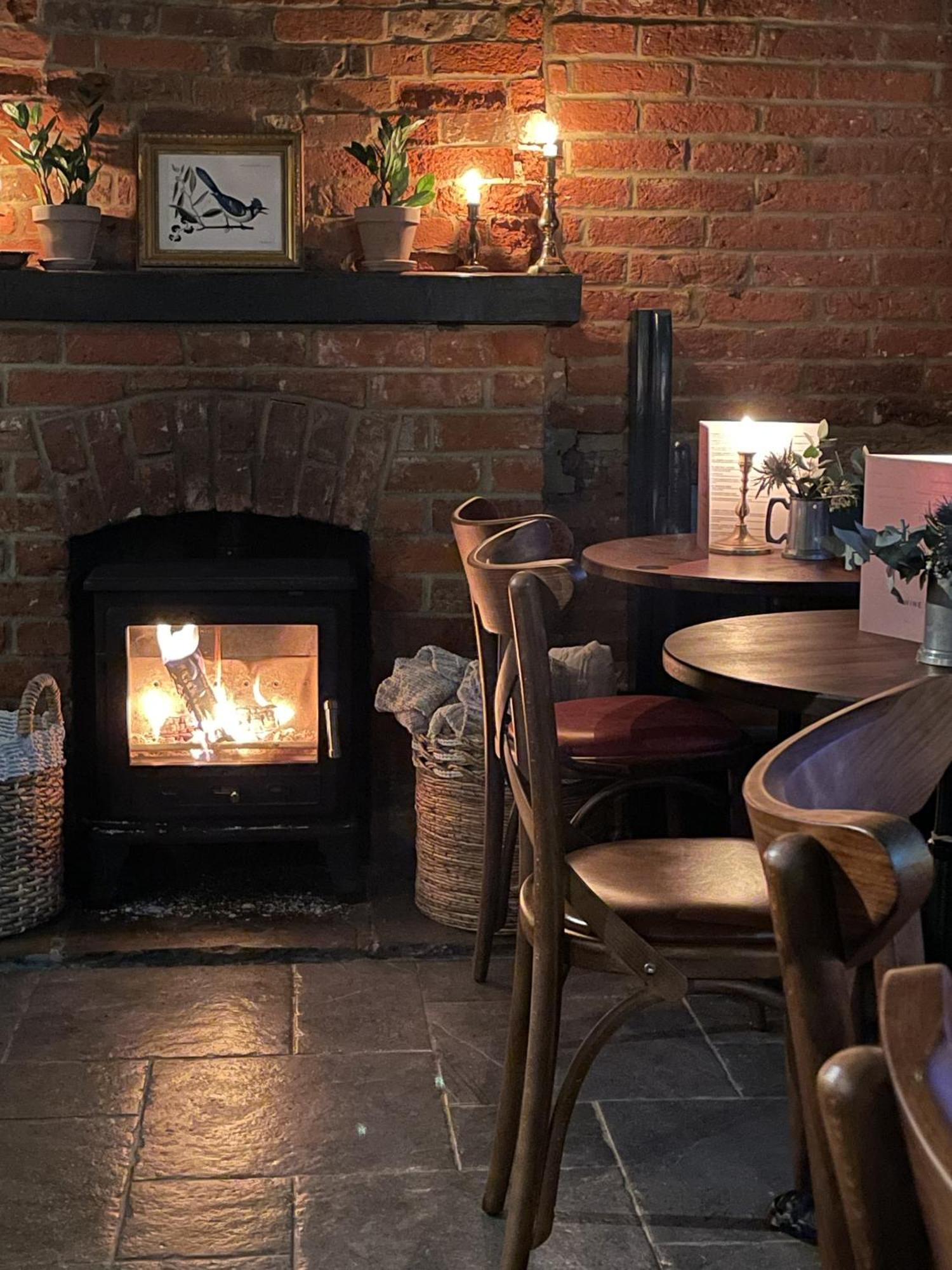 The Plume Of Feathers Farnham  Exteriér fotografie